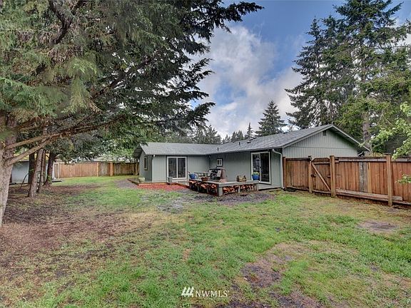 2nd image of 1530 Rockcress Drive SE
