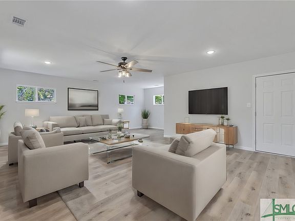 4th image of 302 Olmstead Place
