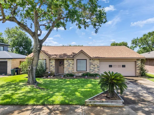 6209 Woodvale Dr, League City, TX 77573