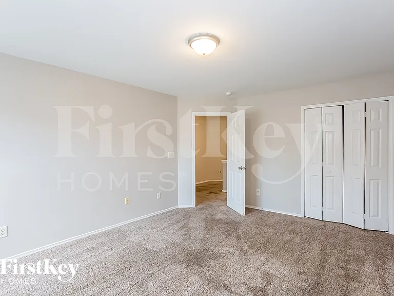 2709 Buckleigh Dr — Photo 17