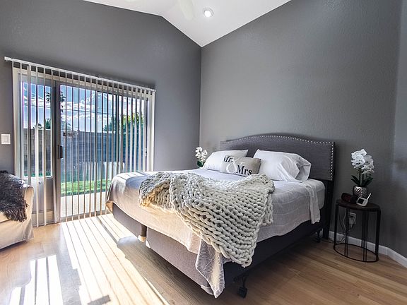 5th image of 5587 Greenoaks Dr