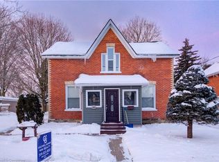 16 John St S, Minto, ON N0G1Z0