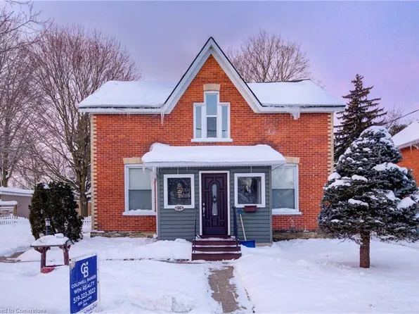 16 John St S, Minto, ON N0G 1Z0