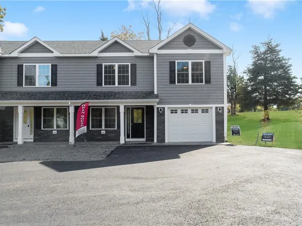 130 South Rd, East Greenwich, RI 02818