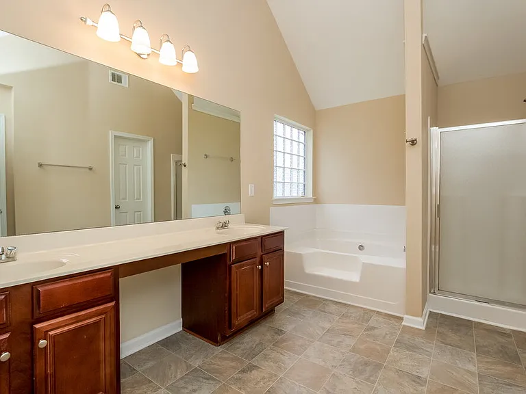 1260 Red Cedar Trl — Photo 9