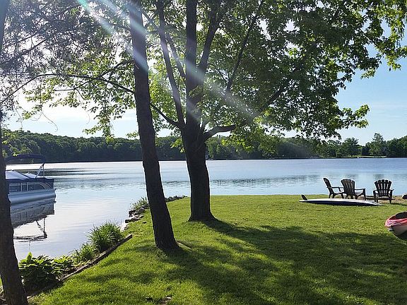 4th image of 1987 Lake Pointe Dr