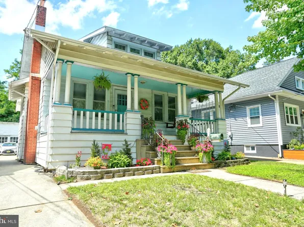 233 Crestmont Ter, Collingswood, NJ 08108