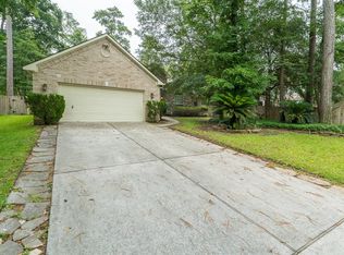 22 Westwinds Cir, Spring, TX 77382