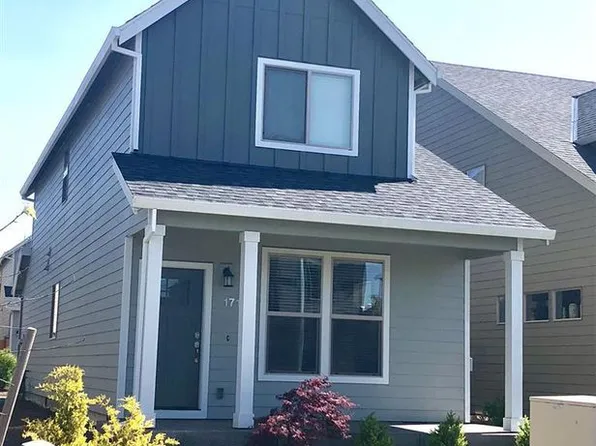 1711 Merganser St, Silverton, OR 97381