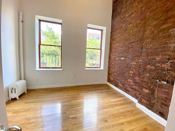 3rd image of 134 W 15th St APT 5FE