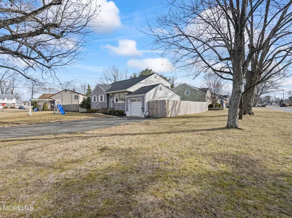 37 Arno Street, Oakhurst, NJ 07755