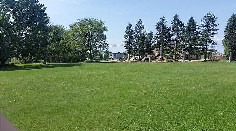 1st image of Lot Warwick Dr