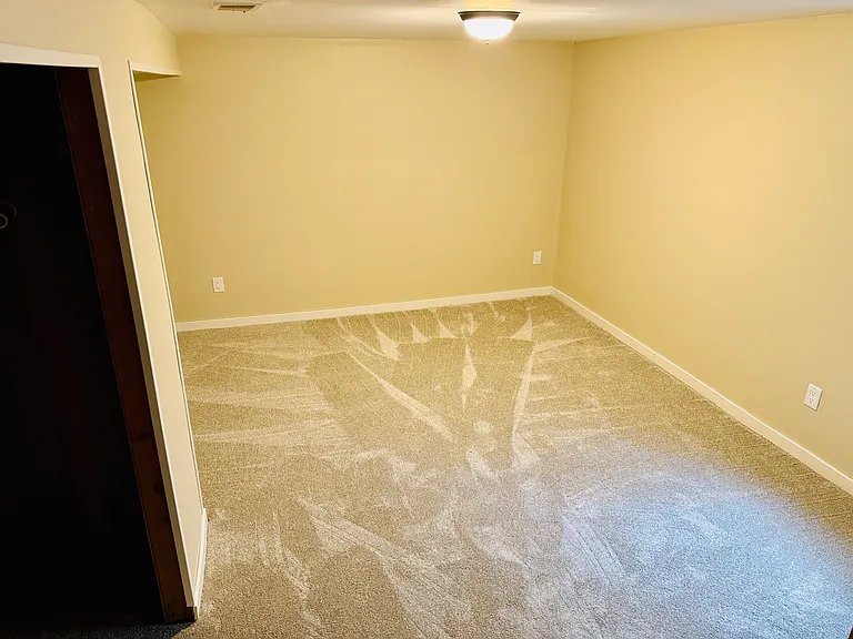 703 Highland Ave — Photo 13
