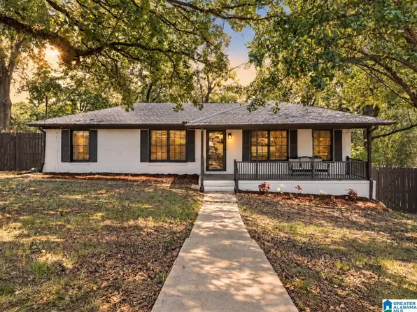 455 16th St, Calera, AL 35040