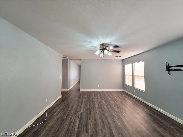 6172 Freedom Flag Ave — Photo 3