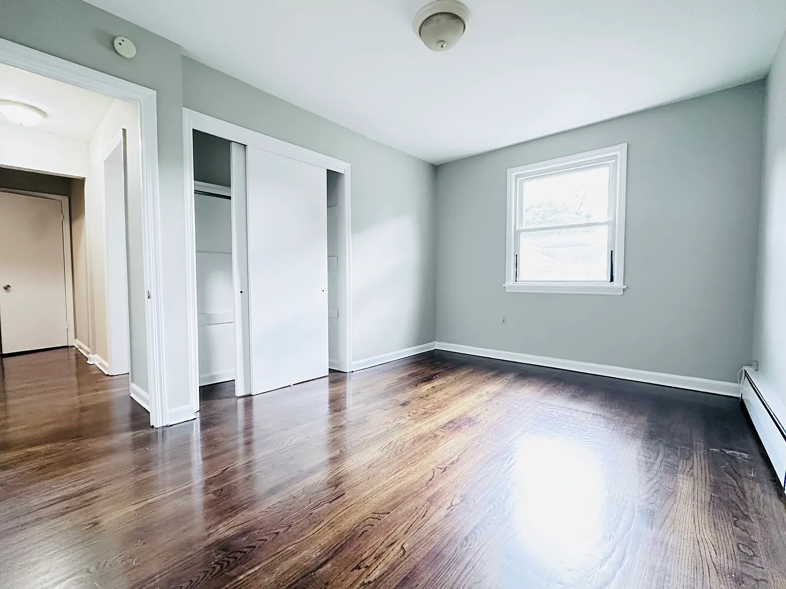 2 bed, 1000 sqft, $2,600 — Photo 2