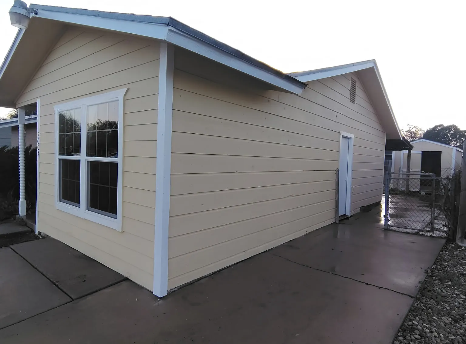 3 bed, 1216 sqft, $1,375 — Photo 3