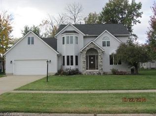 354 Golden Russett Blvd, Amherst, OH 44001