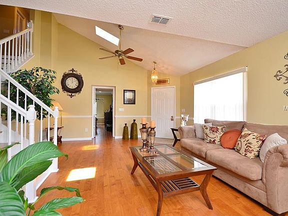 5th image of 9901 Triple Crown Cir