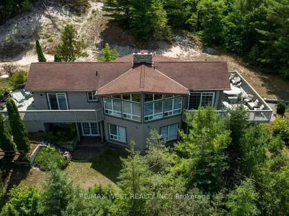 29 Milton St, Tiny, ON L0L 2T0