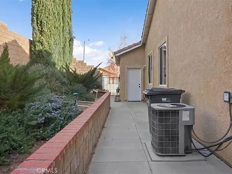 3954 Woburn Ct — Photo 33