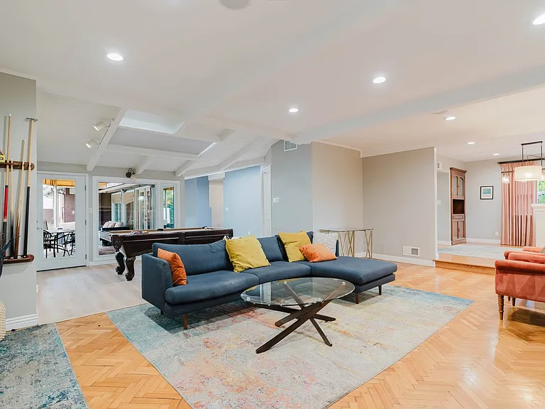 13405 Tiara St — Photo 12