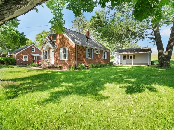 12720 Bixler Ave NE, Hartville, OH 44632