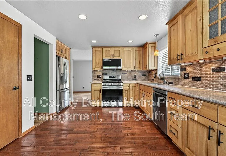 19721 E Stanford Dr — Photo 7