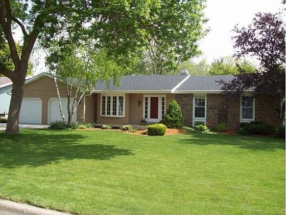 1st image of 736 Somerset Dr
