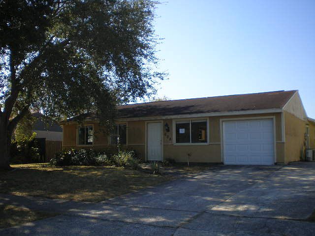 1st image of 606 Timber Bay Cir E