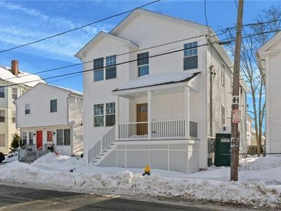 29 Stansbury St, Providence, RI, 02908