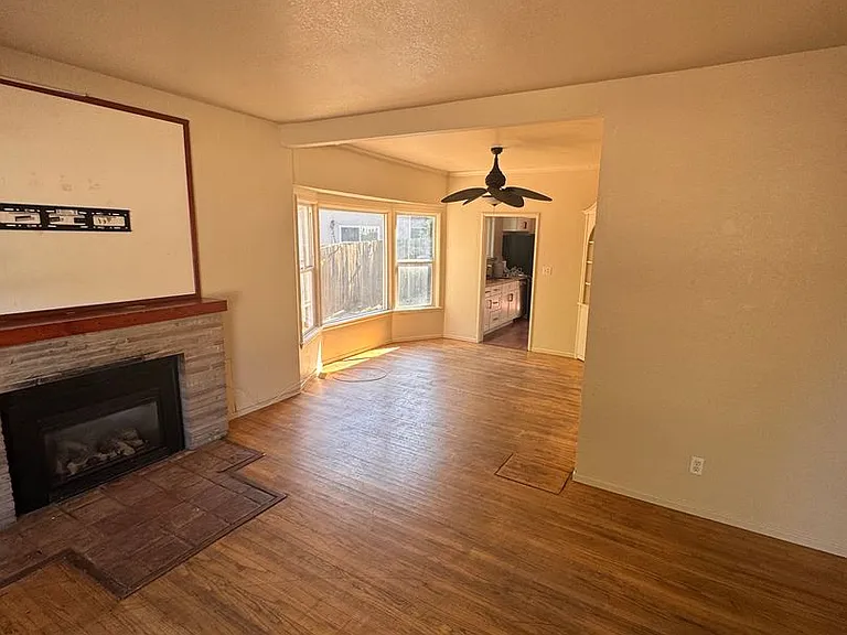 567 Hathway Ave — Photo 14