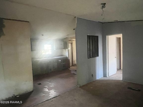 4th image of 605 Rosalie St