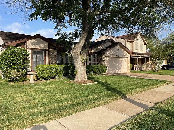 2nd image of 3230 Pebble Lake Dr