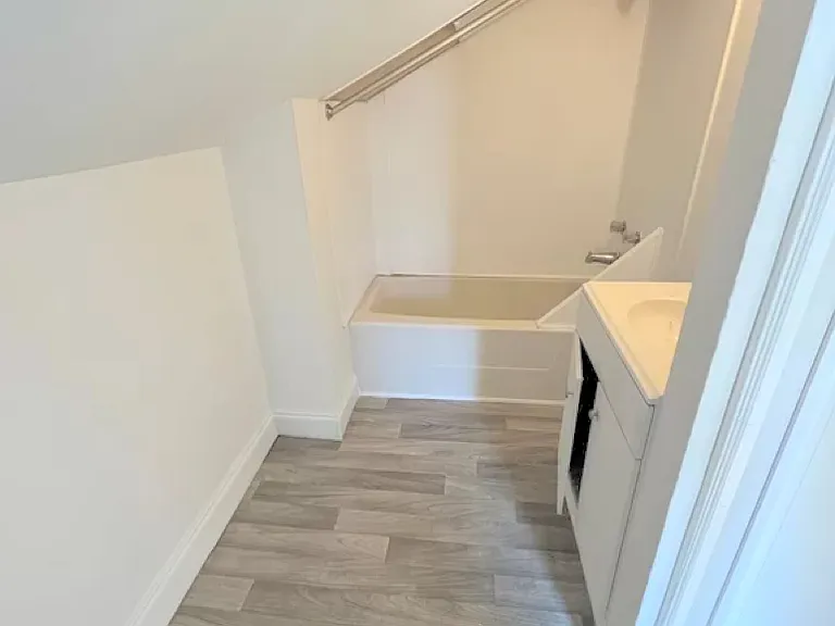 215 N Buena Vista Dr #C — Photo 4