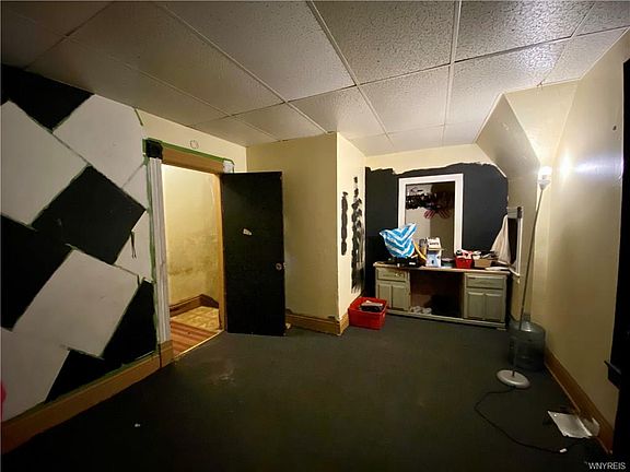 3rd image of 162 Brinkman Ave