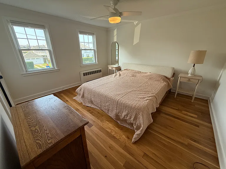 18 Neptune Ave — Photo 6