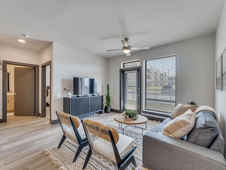 5540 Sofia Pl — Photo 9
