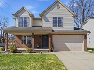 3788 Dearborn Ave, Rochester Hills, MI 48309