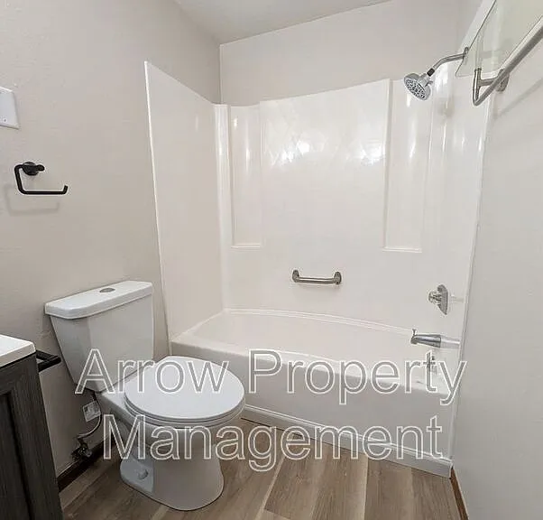 606 S 7th St #1 — Photo 8