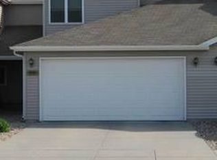 3541 Grainger Pkwy, Lincoln, NE 68516