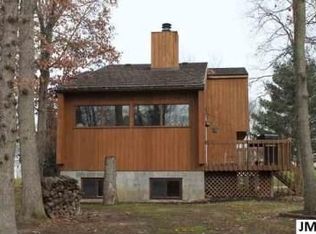 6250 Burning Tree St, Jackson, MI 49201