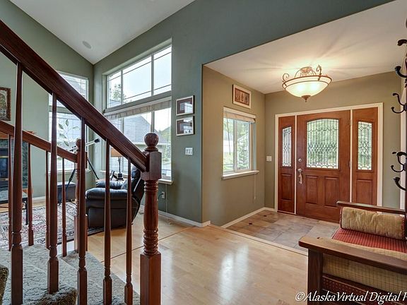 3rd image of 20506 Williamsburg Dr