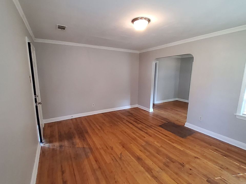 2nd image of 1074 S Prescott St