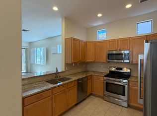 5102 N Pinnacle Point Dr, Tucson, AZ 85749