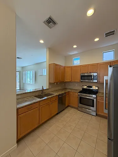5102 N Pinnacle Point Dr Photo 1