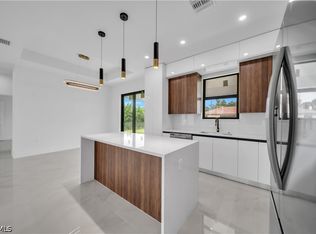 129 NW 14th St, Cape Coral, FL 33993
