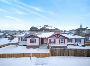 108 S Cimarron Grove Cir, Okotoks, AB T1S 2L9