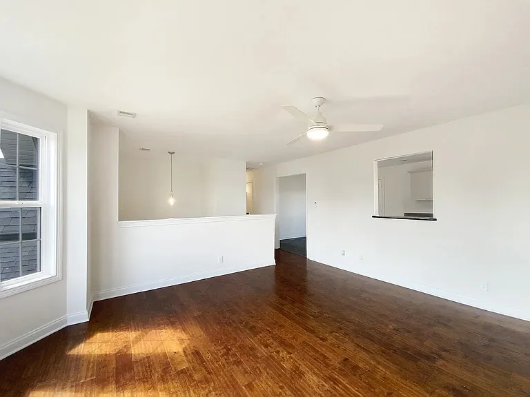 1575 Cobra Ln — Photo 3