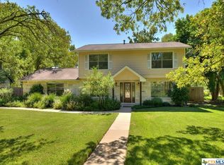 1010 Country Club Rd, Georgetown, TX 78628